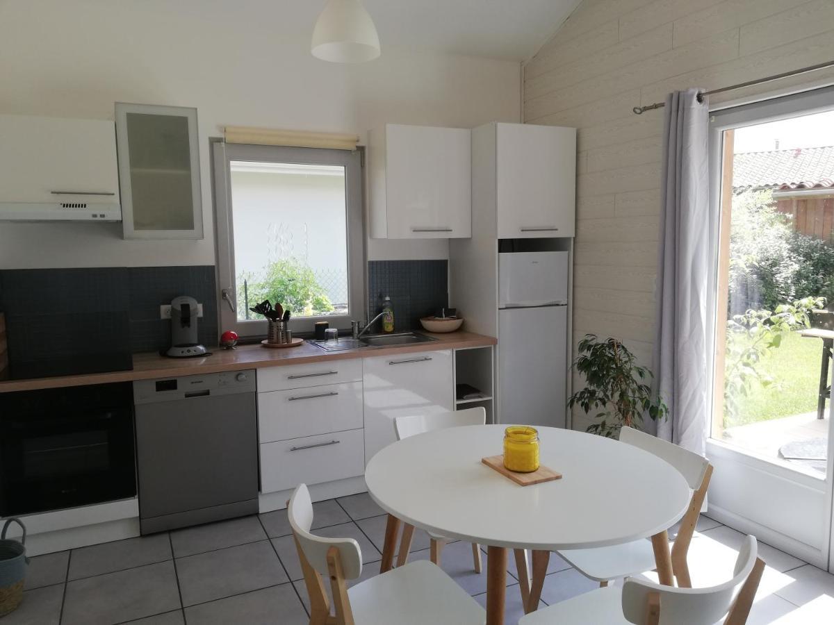 Appartement Proche Lac Et Plage Leon Luaran gambar
